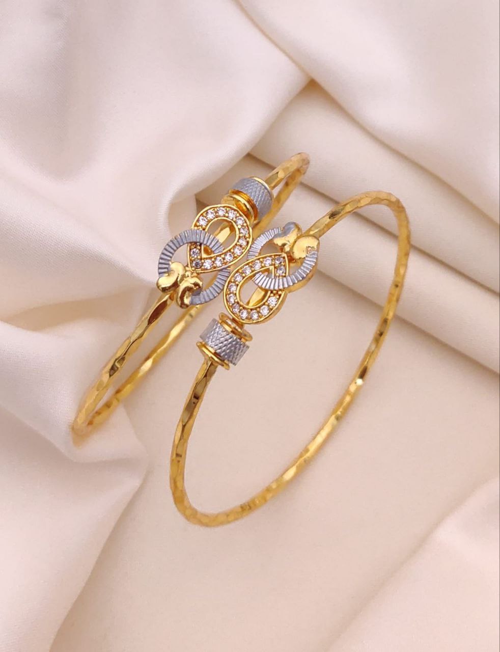 Vaishali Kadli Bangals